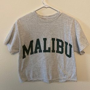 Brandy Melville Malibu Tee!💚